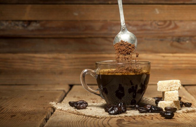 القهوة سريعة الذوبان قد تزيد خطر الإصابة بالتنكس البقعي لدى كبار السن القهوة سريعة الذوبان قد تزيد خطر الإصابة بالتنكس البقعي لدى كبار السن
