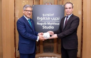 رئيس الهيئة الوطنية للإعلام في مصر يستقبل سفير باكستان في القاهرة