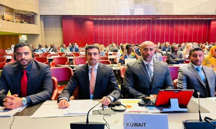 القوة البرية بالجيش الكويتي تشارك في مؤتمر اتفاقية حظر الألغام المضادة للأفراد بجنيف القوة البرية بالجيش الكويتي تشارك في مؤتمر اتفاقية حظر الألغام المضادة للأفراد بجنيف