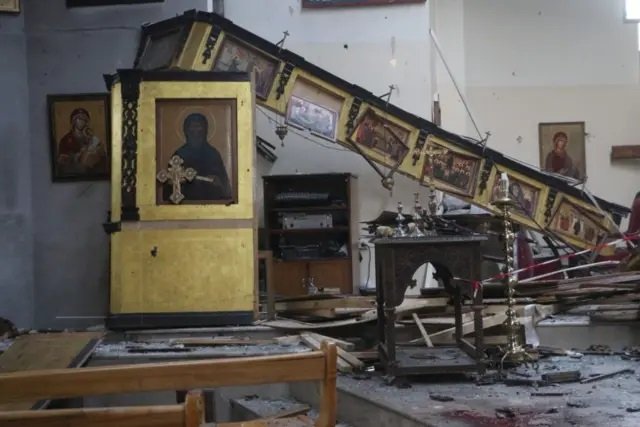 سوريا.. ارتفاع حصيلة ضحايا تفجير كنيسة مار إلياس بدمشق إلى 25 قتيلًا و63 مصابًا سوريا.. ارتفاع حصيلة ضحايا تفجير كنيسة مار إلياس بدمشق إلى 25 قتيلًا و63 مصابًا