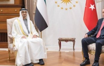 بن زايد وأردوغان يؤكدان ضرورة تكثيف الجهود لخفض التصعيد وتجنيب المنطقة مزيدا من الأزمات