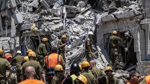 دمار واسع بمحطة كهرباء في أسدود جراء قصف إيراني.. والاحتلال يطلق صافرات الإنذار دمار واسع بمحطة كهرباء في أسدود جراء قصف إيراني.. والاحتلال يطلق صافرات الإنذار