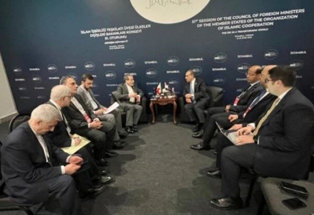 اتفاق مصري - إيراني على مواصلة التشاور بشأن أمن المنطقة اتفاق مصري - إيراني على مواصلة التشاور بشأن أمن المنطقة