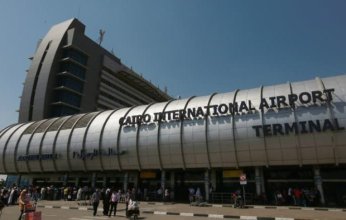 مطار القاهرة الدولي يحتفل مع المسافرين بعيد الأضحى المبارك