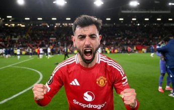 قائد مانشستر يونايتد يحسم موقفه من عرض الهلال السعودي الضخم