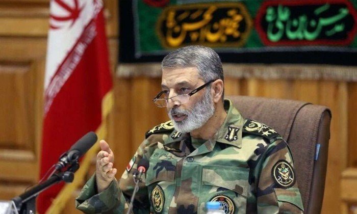 رئيس الأركان الإيراني: طهران لن تتراجع عن معاقبة أمريكا رئيس الأركان الإيراني: طهران لن تتراجع عن معاقبة أمريكا