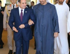 الرئيس المصري والشيخ محمد بن زايد يعقدان اجتماعًا لبحث العلاقات الثنائية بين البلدين وسبل تعزيزها