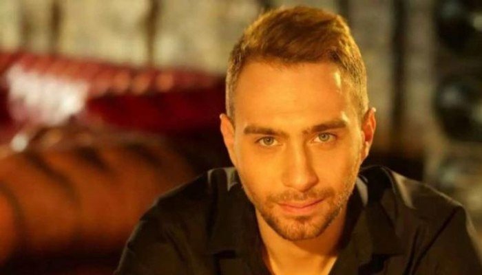 «سيبتك» تعيد حسام حبيب إلى الواجهة الفنية بألبوم يحمل توقيعًا شخصيًا «سيبتك» تعيد حسام حبيب إلى الواجهة الفنية بألبوم يحمل توقيعًا شخصيًا