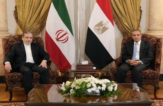 وزير الخارجية الإيراني يزور القاهرة غدًا في إطار جولة إقليمية لتعزيز العلاقات ومناقشة التطورات بالمنطقة وزير الخارجية الإيراني يزور القاهرة غدًا في إطار جولة إقليمية لتعزيز العلاقات ومناقشة التطورات بالمنطقة