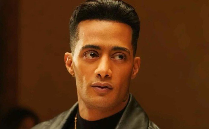 محمد رمضان يهدي أغنية "أنا رئيسها" لشيكابالا محمد رمضان يهدي أغنية "أنا رئيسها" لشيكابالا