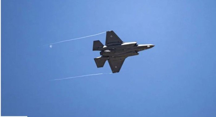 أيران تسقط مقاتلة إسرائيلية من طراز «F-35» غربى البلاد أيران تسقط مقاتلة إسرائيلية من طراز «F-35» غربى البلاد