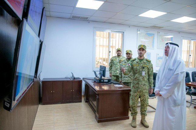 رئيس الحرس الوطني الكويتي يزور مركز الدفاع الكيماوي ويشيد بقدراته في الرصد والتطهير رئيس الحرس الوطني الكويتي يزور مركز الدفاع الكيماوي ويشيد بقدراته في الرصد والتطهير