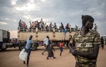 السودان.. لجان مقاومة الفاشر تتهم "الدعم السريع" بإحراق مساعدات إنسانية وتحذر من "جريمة حرب"