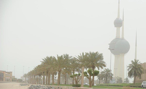 الأرصاد الجوية الكويتية: رياح نشطة وقوية مثيرة للغبار اليوم وتستمر حتى غدا الأربعاء الأرصاد الجوية الكويتية: رياح نشطة وقوية مثيرة للغبار اليوم وتستمر حتى غدا الأربعاء
