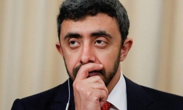 وزير خارجية الإمارات يجري اتصالات موسعة مع عدة دول لتجنب التصعيد الإقليمي وزير خارجية الإمارات يجري اتصالات موسعة مع عدة دول لتجنب التصعيد الإقليمي