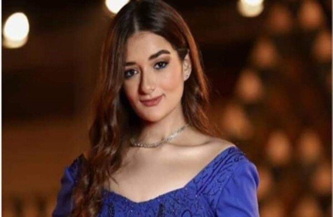الفنان ياسين السقا يدعو بالشفاء لملك أحمد زاهر بعد وعكة صحية مفاجئة الفنان ياسين السقا يدعو بالشفاء لملك أحمد زاهر بعد وعكة صحية مفاجئة