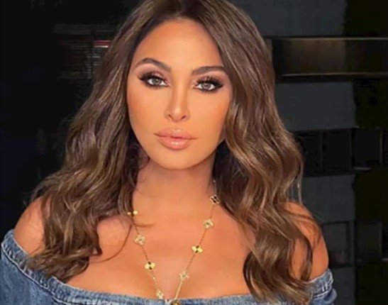 إليسا تشارك جمهورها بجلسة تصوير جديدة على انستجرام إليسا تشارك جمهورها بجلسة تصوير جديدة على انستجرام