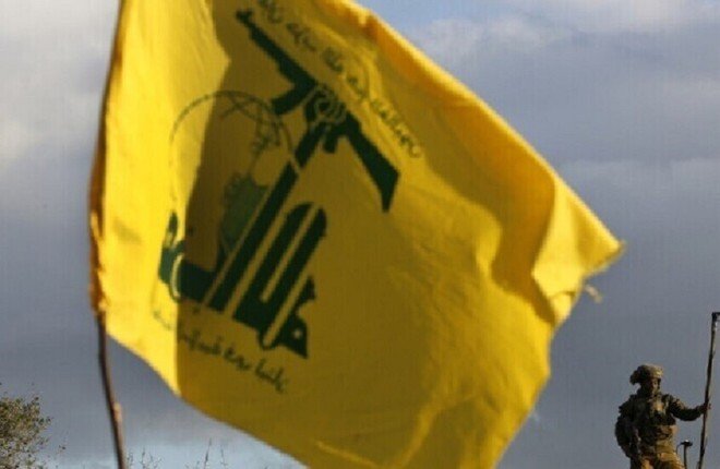 مسيرة إسرائيلية تلقي نقودا مزيفة تحمل "ألغازا لحزب الله" جنوب لبنان مسيرة إسرائيلية تلقي نقودا مزيفة تحمل "ألغازا لحزب الله" جنوب لبنان