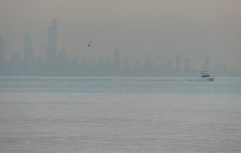 الأرصاد الجوية الكويتية: استمرار نشاط الرياح المثيرة للغبار حتى منتصف الليلة والرطوبة حتى الجمعة