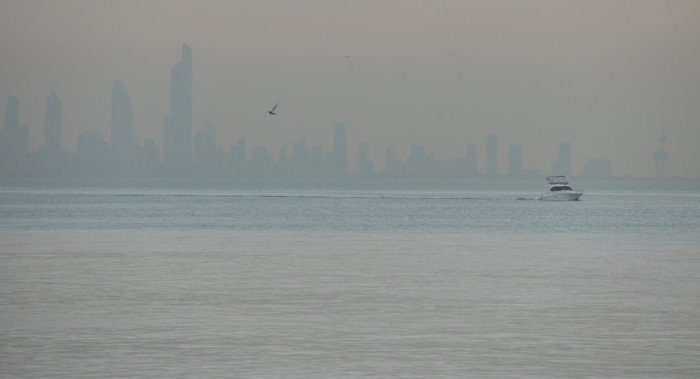 الأرصاد الجوية الكويتية: استمرار نشاط الرياح المثيرة للغبار حتى منتصف الليلة والرطوبة حتى الجمعة الأرصاد الجوية الكويتية: استمرار نشاط الرياح المثيرة للغبار حتى منتصف الليلة والرطوبة حتى الجمعة