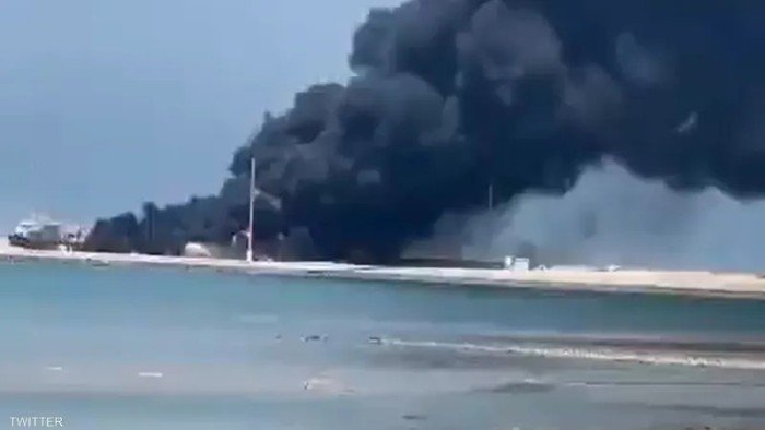 حريق في ميناء بوشهر الإيراني يودي بحياة 3 أشخاص في حصيلة أولية حريق في ميناء بوشهر الإيراني يودي بحياة 3 أشخاص في حصيلة أولية