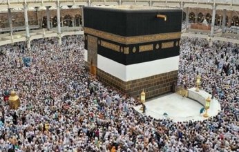 حجاج بيت الله يؤدون طواف الوداع في ثالث أيام التشريق