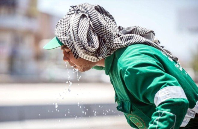 السعودية تعلن بدء تطبيق حظر العمل تحت أشعة الشمس اعتبارًا من 15 يونيو السعودية تعلن بدء تطبيق حظر العمل تحت أشعة الشمس اعتبارًا من 15 يونيو