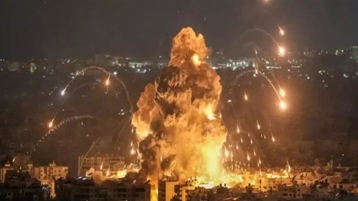 الاحتلال الإسرائيلي يستهدف موقعًا نوويًا في أصفهان ويغتال قياديين بارزين بالحرس الثوري الإيراني الاحتلال الإسرائيلي يستهدف موقعًا نوويًا في أصفهان ويغتال قياديين بارزين بالحرس الثوري الإيراني