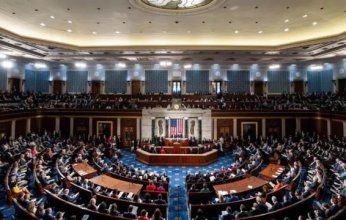 مجلس الشيوخ يرفض تقييد صلاحيات الرئيس الأمريكي بشأن التدخل العسكري في إيران