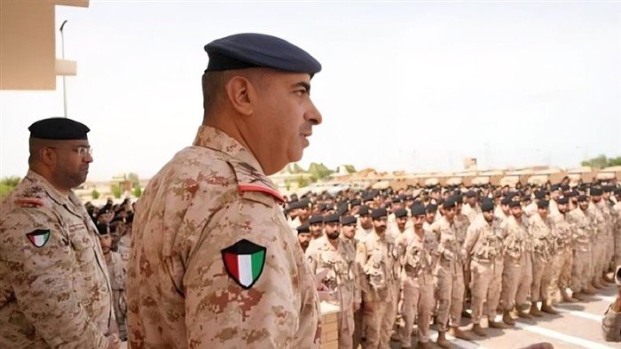 الجيش الكويتى: "مبادرة تقييم المخاطر" تبحث التعامل مع السيناريوهات المحتملة الجيش الكويتى: "مبادرة تقييم المخاطر" تبحث التعامل مع السيناريوهات المحتملة