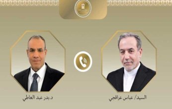 وزير الخارجية المصري يؤكد لنظيره الإيراني أهمية تثبيت وقف إطلاق النار بين طهران وتل أبيب