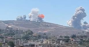 الاحتلال الإسرائيلي يشن غارات عنيفة على مناطق في جنوب لبنان الاحتلال الإسرائيلي يشن غارات عنيفة على مناطق في جنوب لبنان