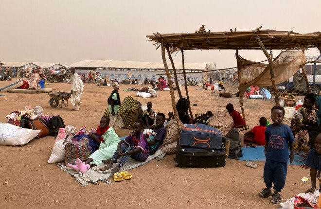 السودان.. وفاة 239 طفلاً جراء الجوع ونقص الدواء وسط تفاقم الأزمة الإنسانية في دارفور السودان.. وفاة 239 طفلاً جراء الجوع ونقص الدواء وسط تفاقم الأزمة الإنسانية في دارفور