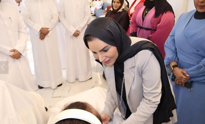 الكويت.. الحويلة تزور دور الرعاية للتهنئة بمناسبة عيد الأضحى المبارك الكويت.. الحويلة تزور دور الرعاية للتهنئة بمناسبة عيد الأضحى المبارك