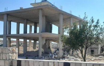 قوة إسرائيلية تتوغل داخل الأراضي اللبنانية وتفجر منزلا في بلدة حولا