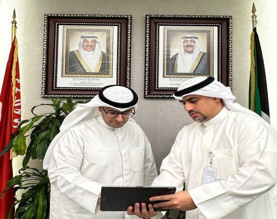 وزير الإسكان الكويتي يدشن خدمة الاتصال المرئي لكبار السن وذوي الإعاقة الشديدة عبر تطبيق "سهل" وزير الإسكان الكويتي يدشن خدمة الاتصال المرئي لكبار السن وذوي الإعاقة الشديدة عبر تطبيق "سهل"