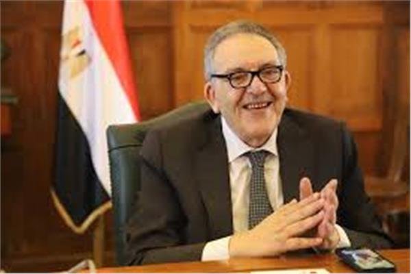 الوكيل عضوًا بمجلس إدارة اتحاد الغرف العالمي بباريس الوكيل عضوًا بمجلس إدارة اتحاد الغرف العالمي بباريس