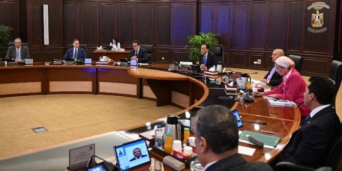 أبرزها تعديل قانون التأمينات والمعاشات.. 10 قرارات جديدة للحكومة المصرية اليوم أبرزها تعديل قانون التأمينات والمعاشات.. 10 قرارات جديدة للحكومة المصرية اليوم