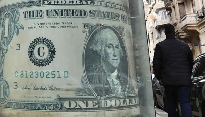 بورصة مصر.. الأسهم تتراجع بأكثر من 7% خلال دقائق والدولار يقفز فوق 50 جنيها.. ماذا يحدث؟ بورصة مصر.. الأسهم تتراجع بأكثر من 7% خلال دقائق والدولار يقفز فوق 50 جنيها.. ماذا يحدث؟