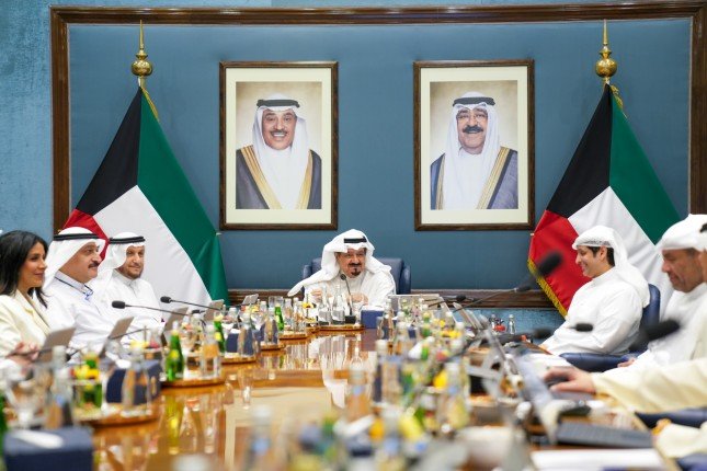 مجلس الوزراء الكويتي يعقد اجتماعه الأسبوعي مجلس الوزراء الكويتي يعقد اجتماعه الأسبوعي