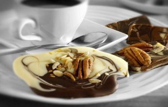 نقص الفيتامينات وراء الرغبة المفاجئة في الحلويات والمالح واللحوم.. ما التفاصيل؟