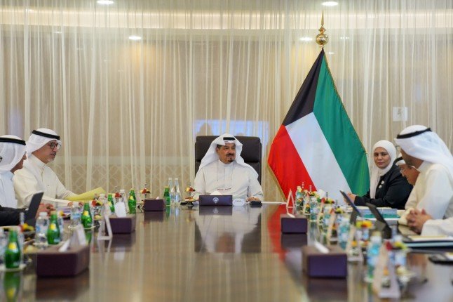 رئيس الوزراء الكويتي يترأس اجتماع المجلس الأعلى للبترول رئيس الوزراء الكويتي يترأس اجتماع المجلس الأعلى للبترول