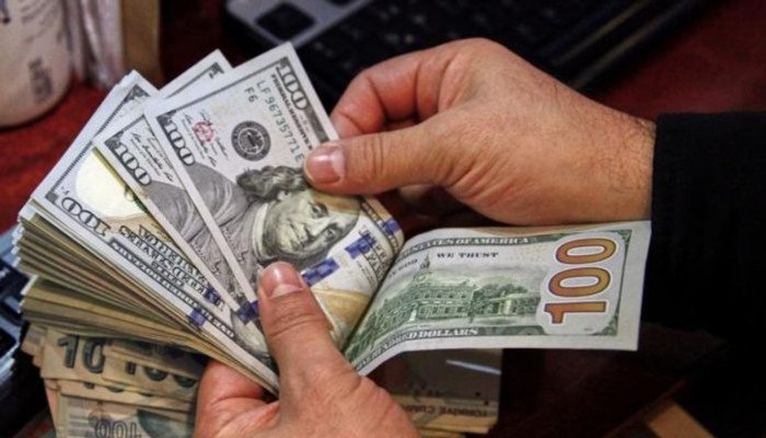الدولار يتراجع مع تصاعد التوترات التجارية وترقّب بيانات الوظائف الأمريكية الدولار يتراجع مع تصاعد التوترات التجارية وترقّب بيانات الوظائف الأمريكية