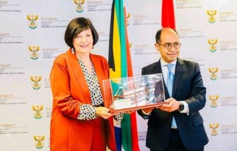 مصر وجنوب إفريقيا تبحثان تعزيز التعاون في مجالات النقل والبنية التحتية