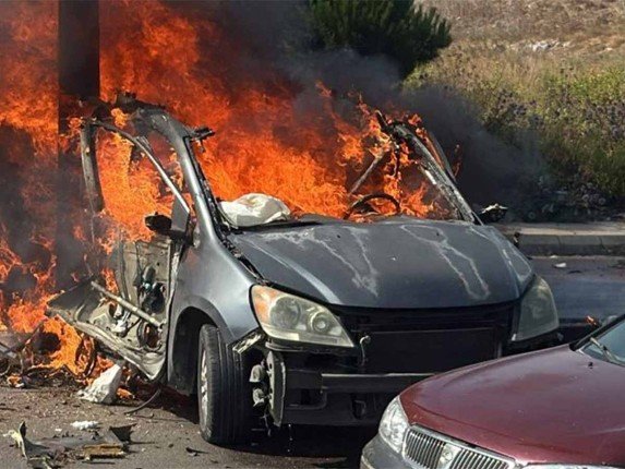 مقتل ثلاثة أشخاص في غارة للاحتلال الإسرائيلي جنوبي لبنان مقتل ثلاثة أشخاص في غارة للاحتلال الإسرائيلي جنوبي لبنان