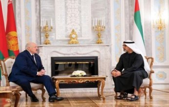 ولي عهد أبوظبي يبحث مع رئيس بيلاروسيا تعزيز الشراكة الثنائية وتوسيع التعاون الاستثماري