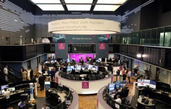 تراجع مؤشرات الأسهم الأوروبية في بداية التعاملات