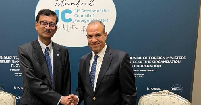 مصر.. وزير الخارجية يعقد مباحثات مع مستشار الشئون الخارجية في بنجلاديش مصر.. وزير الخارجية يعقد مباحثات مع مستشار الشئون الخارجية في بنجلاديش