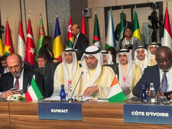 وزير الخارجية يترأس وفد الكويت المشارك في اجتماع وزراء خارجية الدول الأعضاء في منظمة التعاون الإسلامي وزير الخارجية يترأس وفد الكويت المشارك في اجتماع وزراء خارجية الدول الأعضاء في منظمة التعاون الإسلامي