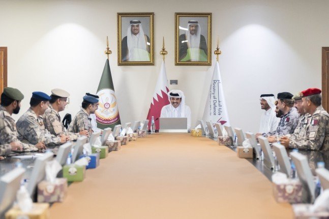 أمير دولة قطر يطلع على إجراءات القوات المسلحة القطرية في اعتراض الهجمة الصاروخية على قاعدة (العديد) أمير دولة قطر يطلع على إجراءات القوات المسلحة القطرية في اعتراض الهجمة الصاروخية على قاعدة (العديد)